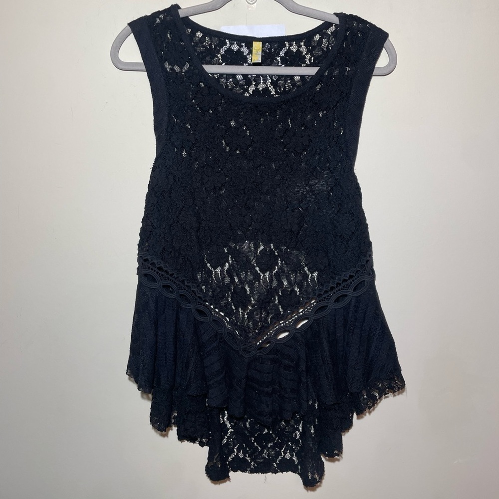 Free people “dark bloom” lace top open back rare - Picture 6 of 11